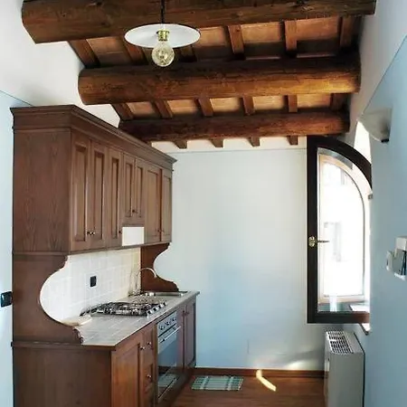 Couette-café Il Vecchio Seccatoio 4*